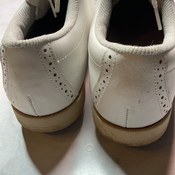 Footjoy Softjoy 98368 Wingtip White Spike Golf Shoes Women’s - Picture 4 of 7